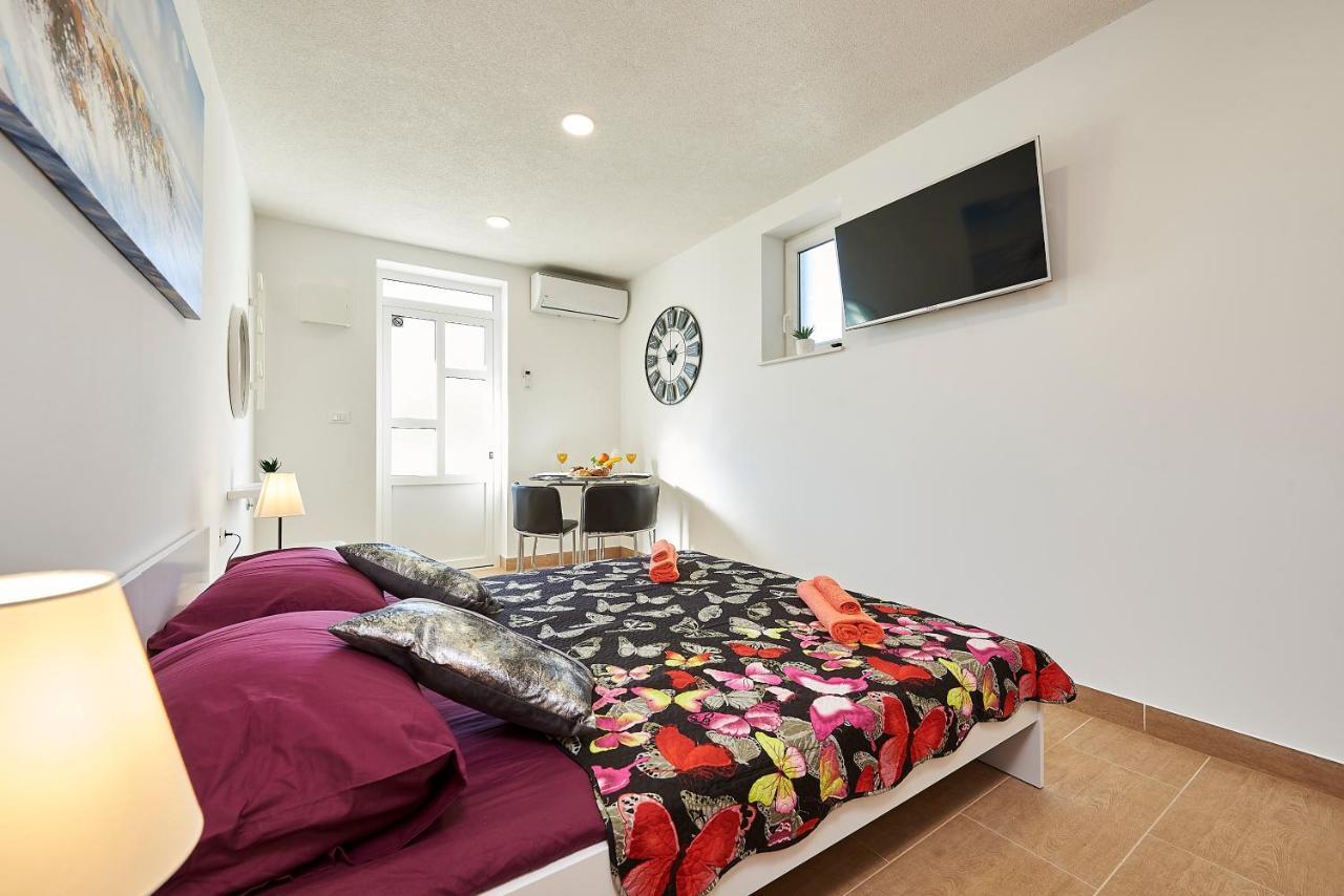 Studio Apartment Bascan Trogir Zewnętrze zdjęcie